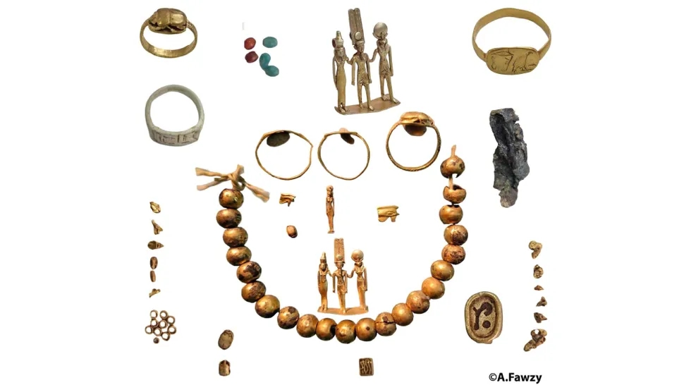 Gold of the Gods? 2,600-Year-Old Egyptian Jewelry Hoard Discovered