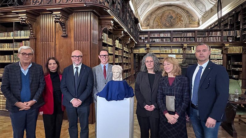 Vulci’s Lost Face: How a Marble Kore Head Reveals Greek-Etruscan Ties